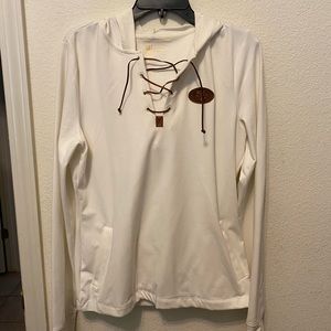 Women’s lightweight pullover hoodie